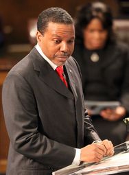 creflo dollar  7