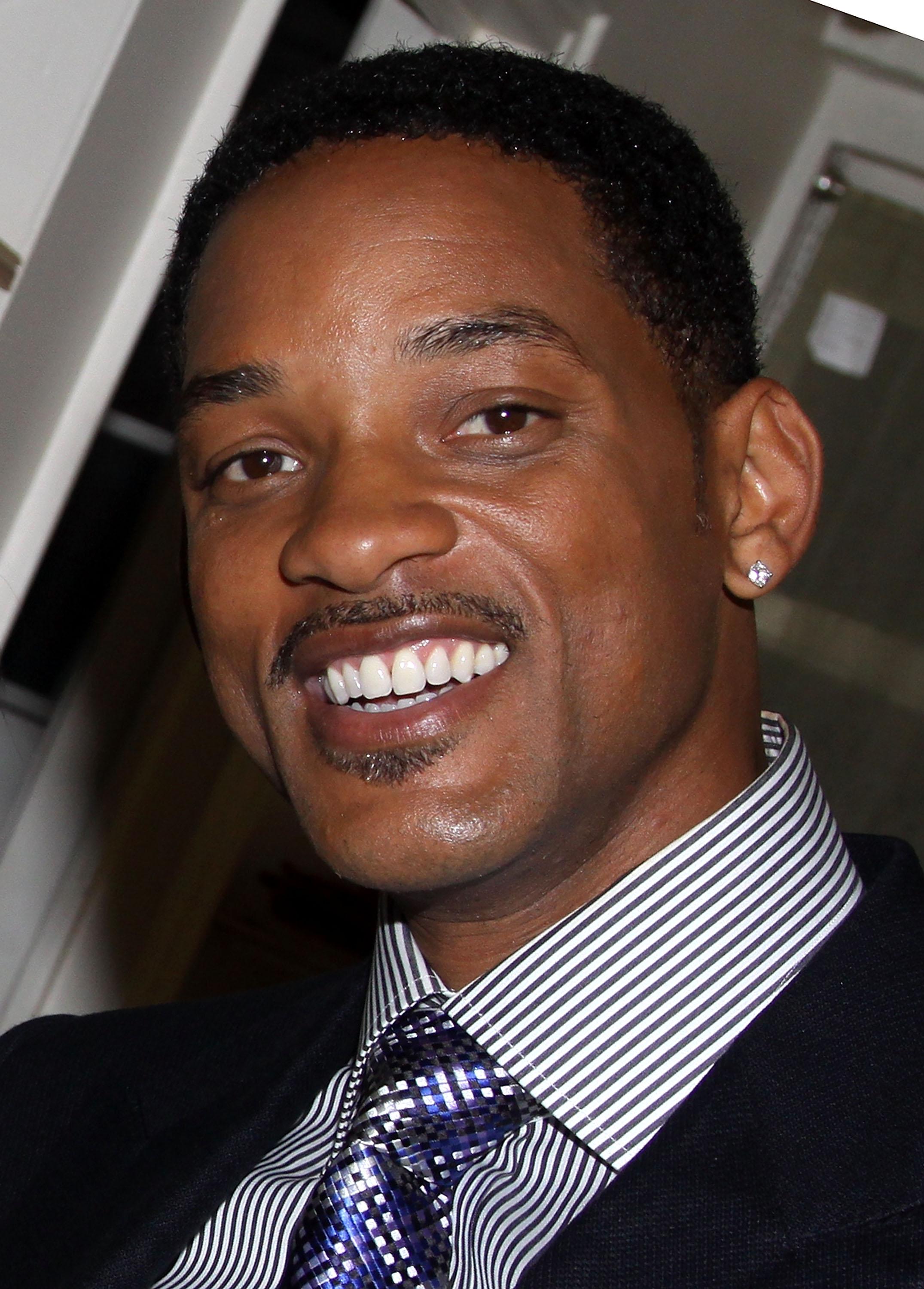 Will Smith Welcomes Patti LaBelle Backstage At 'Fela!' On Broadway
